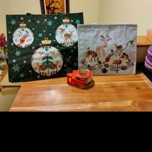 Vera Bradley Deer Market Tote Bags